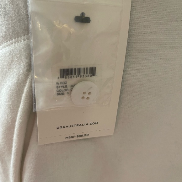 UGG Sleeveless Vest, White Sold Out, New With Tag - Picture 5 of 8